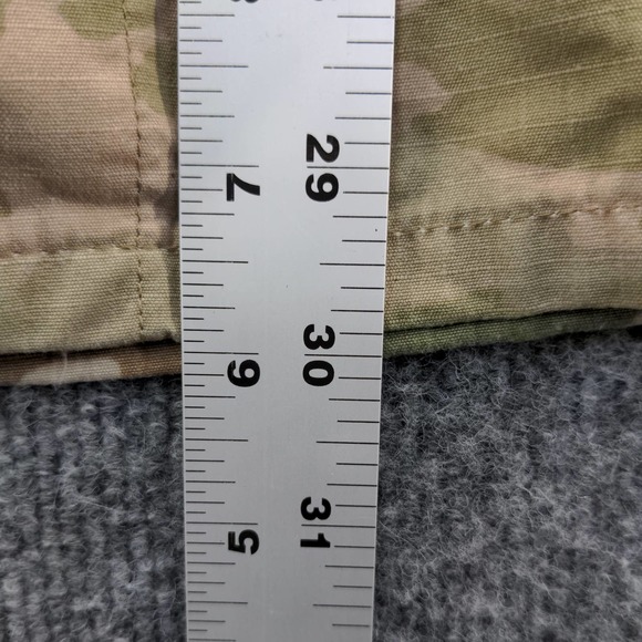 U.S. Military Mens Camo Shirt Green Size L Long Pockets Army - Picture 2 of 3